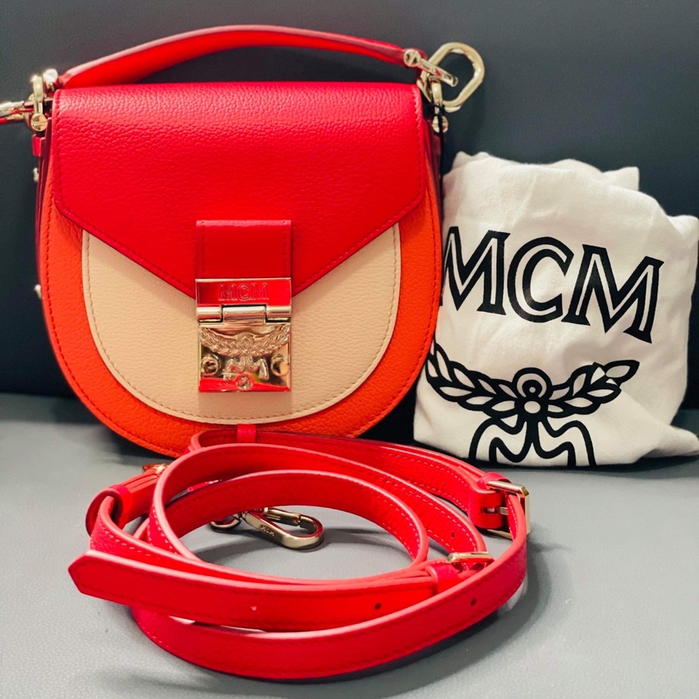 ✅✅SOLD✅✅MCM Calfskin Small Patricia Shoulder Bag Red $1,165.00 Brandnew